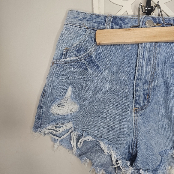 Rolla’s REVOLVE Dusters High Rise Distressed Jean Shorts – Size 26 - Picture 5 of 16